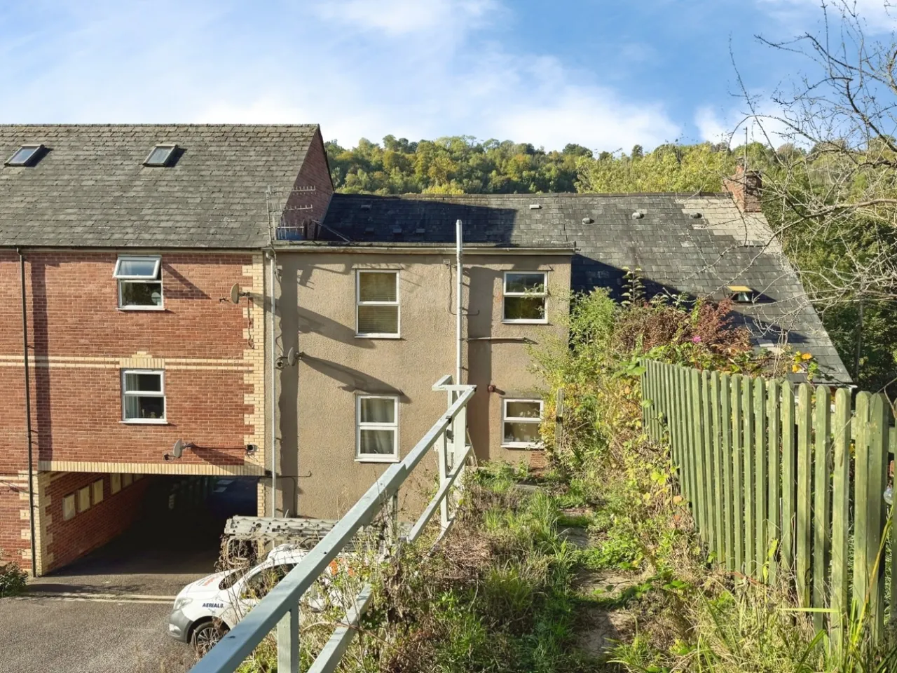 London Road, Thrupp, GL5, photo 7