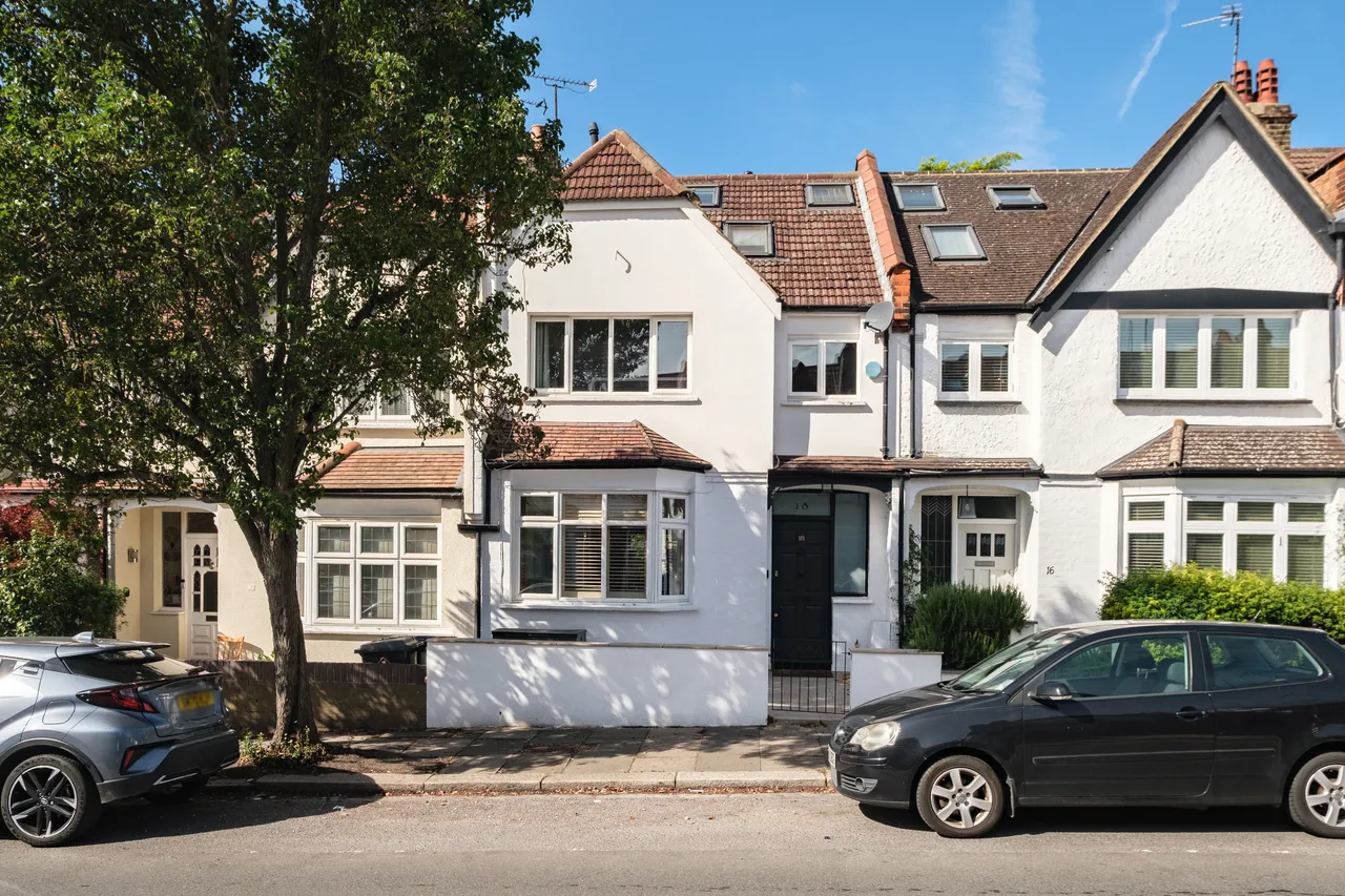 4 bed house for sale, Fairlawn Avenue, London, N2