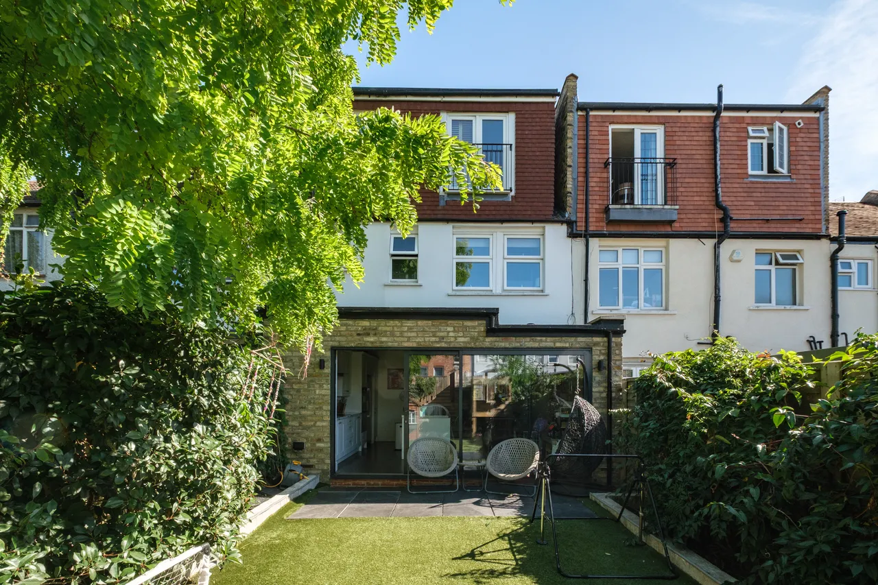 Fairlawn Avenue, London, N2, photo 22