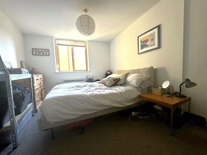 Hendre Road, London SE1 5NH, photo 3