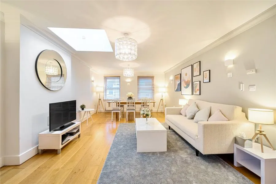 Parkway, London, NW1, photo 3
