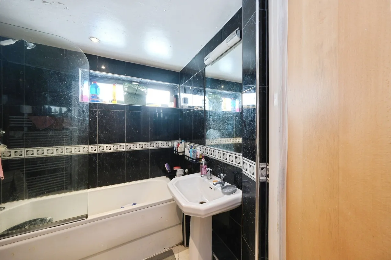 Standard Hill, Nottingham, NG1, photo 13