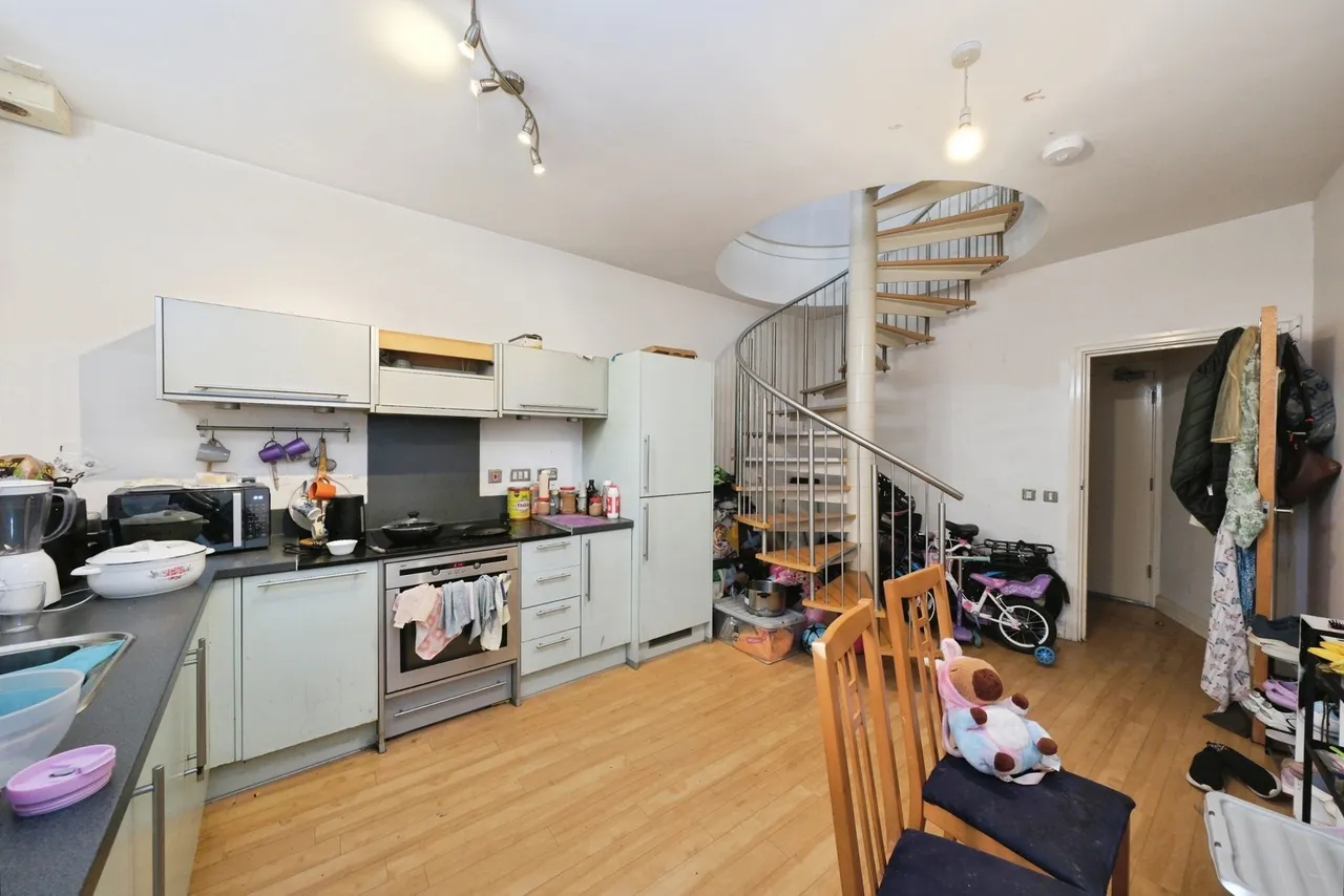 Standard Hill, Nottingham, NG1, photo 15