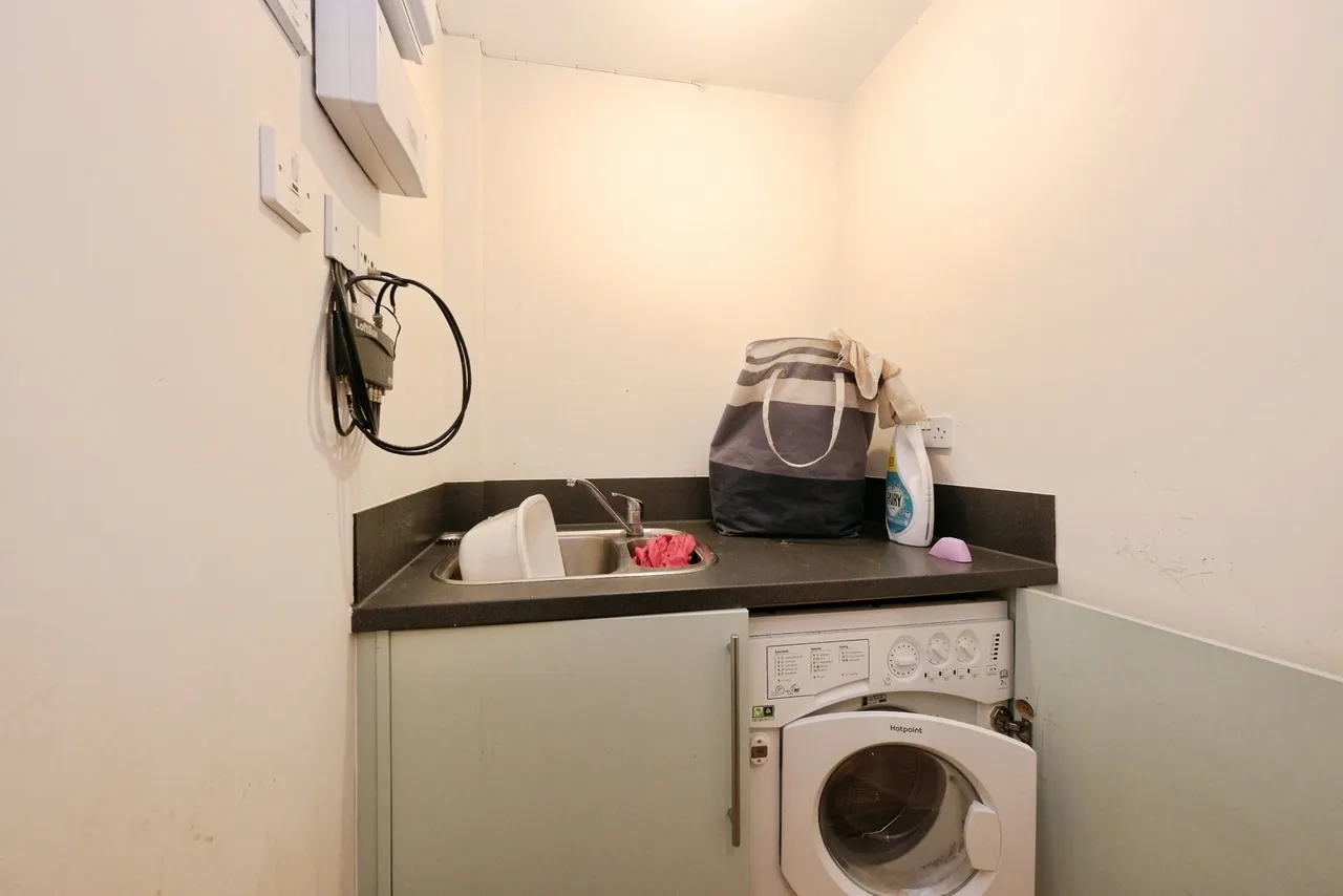 Standard Hill, Nottingham, NG1, photo 18