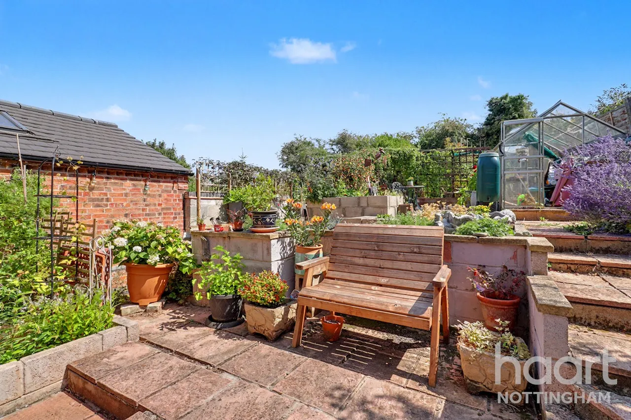 Highfield Drive, Carlton, NG4, photo 12