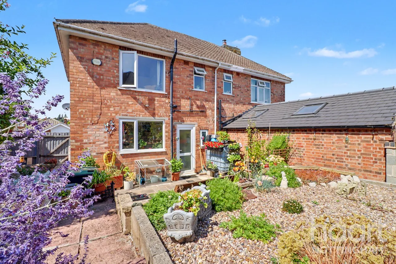 Highfield Drive, Carlton, NG4, photo 17