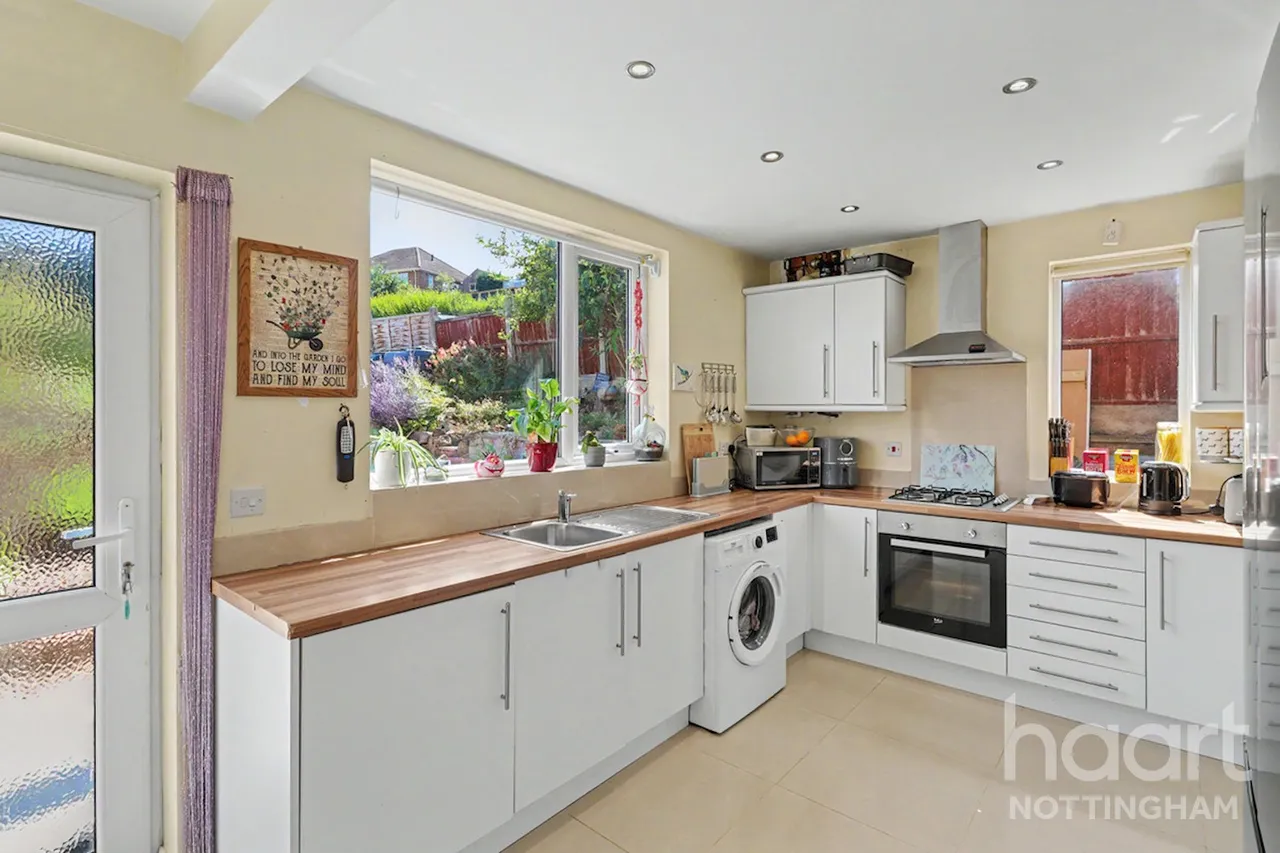 Highfield Drive, Carlton, NG4, photo 4