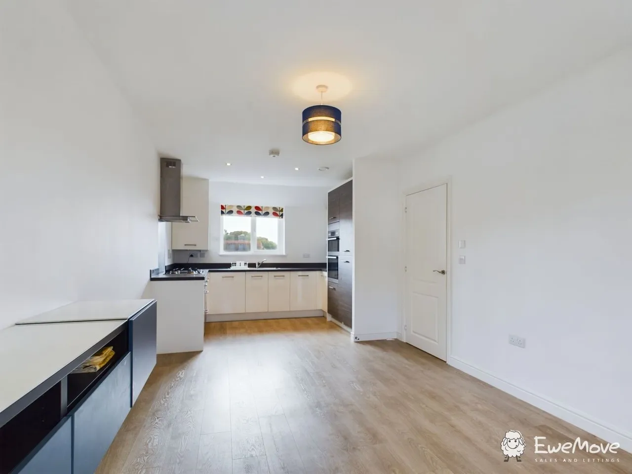 Dimmer Drive, Wilton, SP2, photo 4