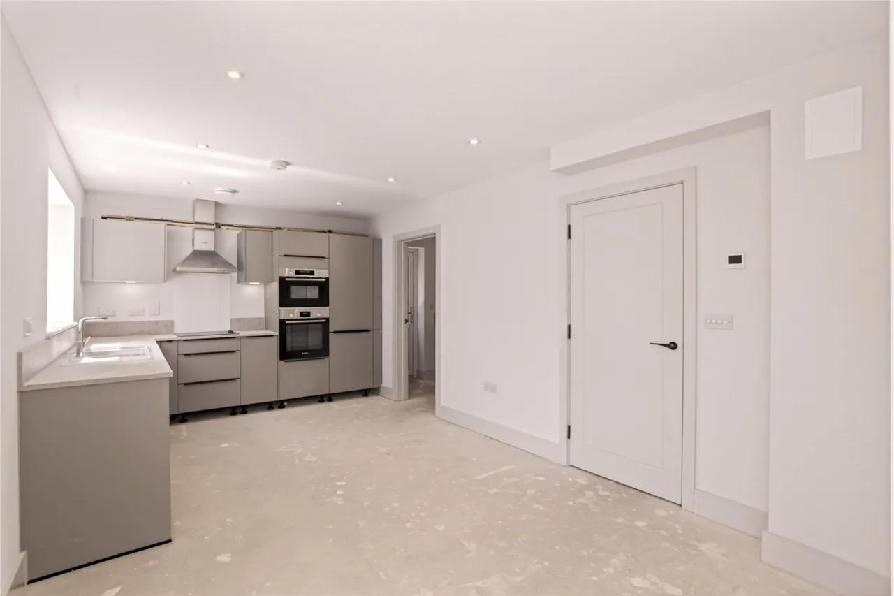 Angmering, BN16, photo 6