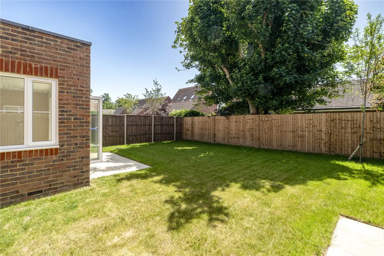 Angmering, BN16, photo 12