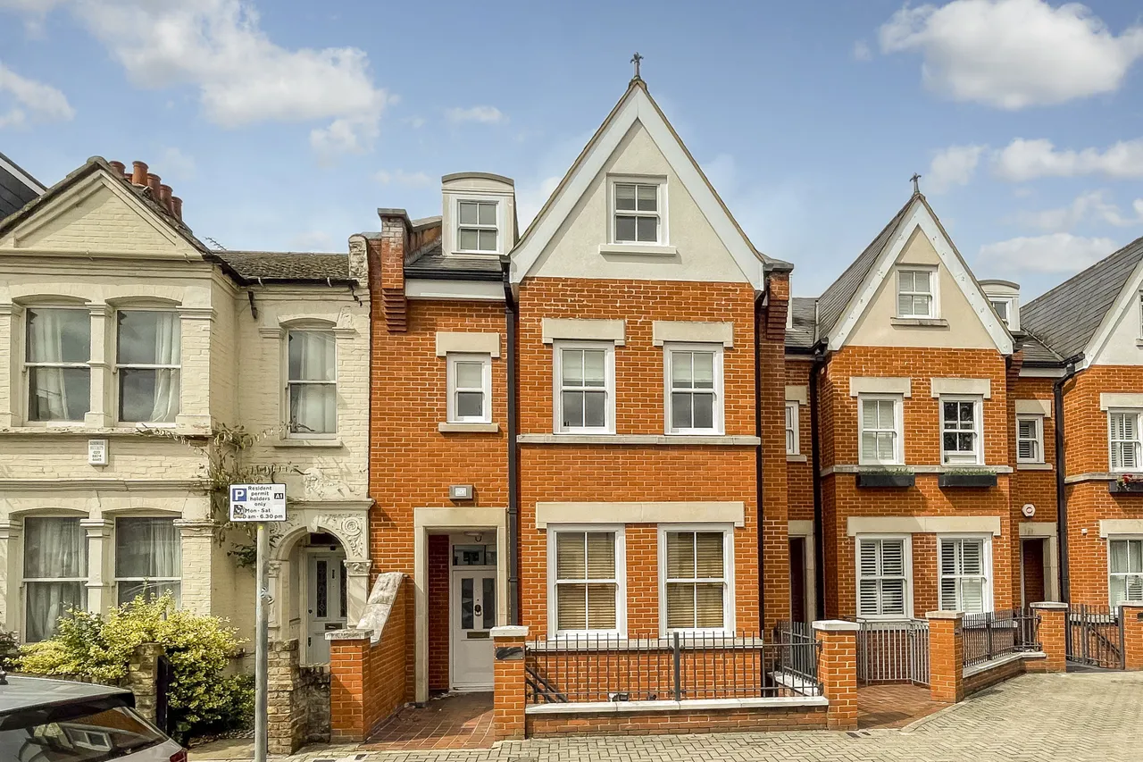 4 bed house to rent — 1 Wharf Terrace, Deodar Road, London