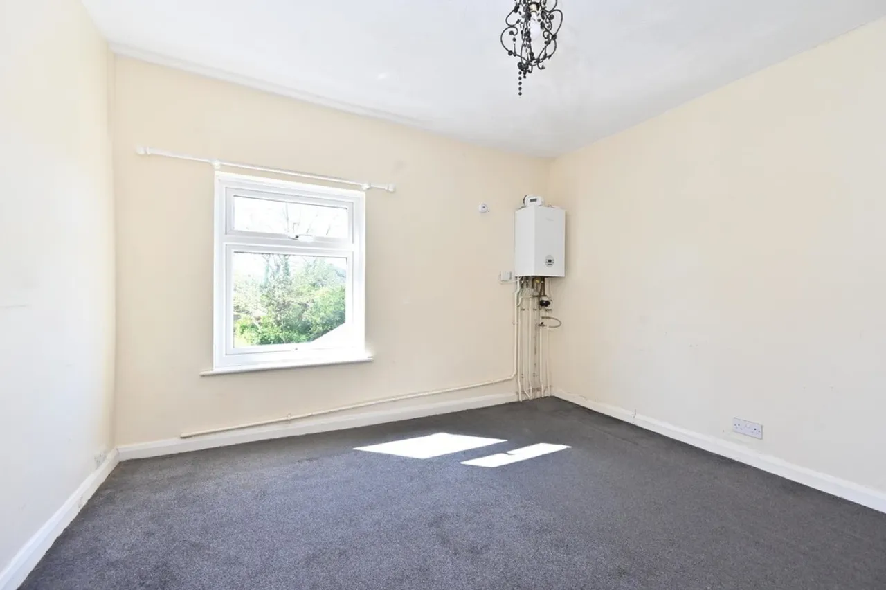 Werrington Road, Bucknall, Stoke-on-Trent, photo 9
