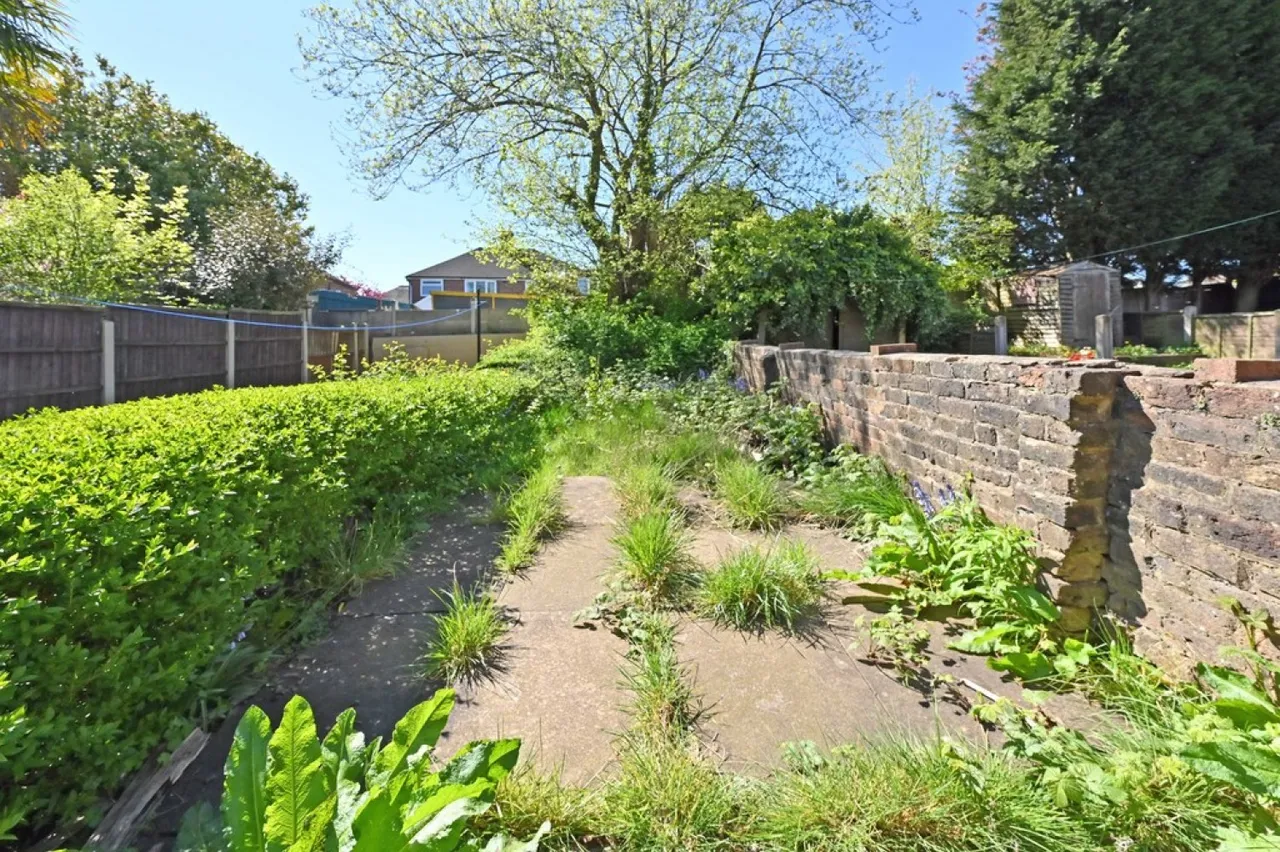 Werrington Road, Bucknall, Stoke-on-Trent, photo 11