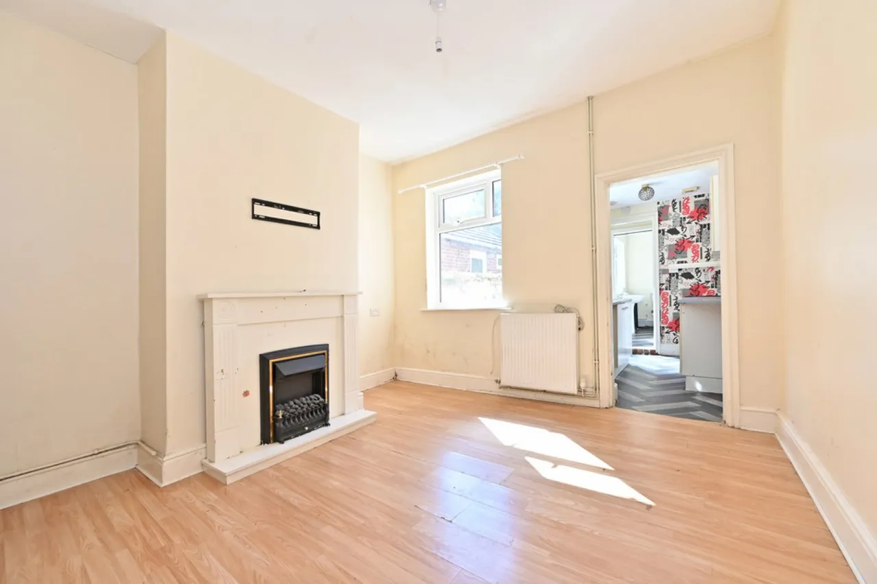 Werrington Road, Bucknall, Stoke-on-Trent, photo 4