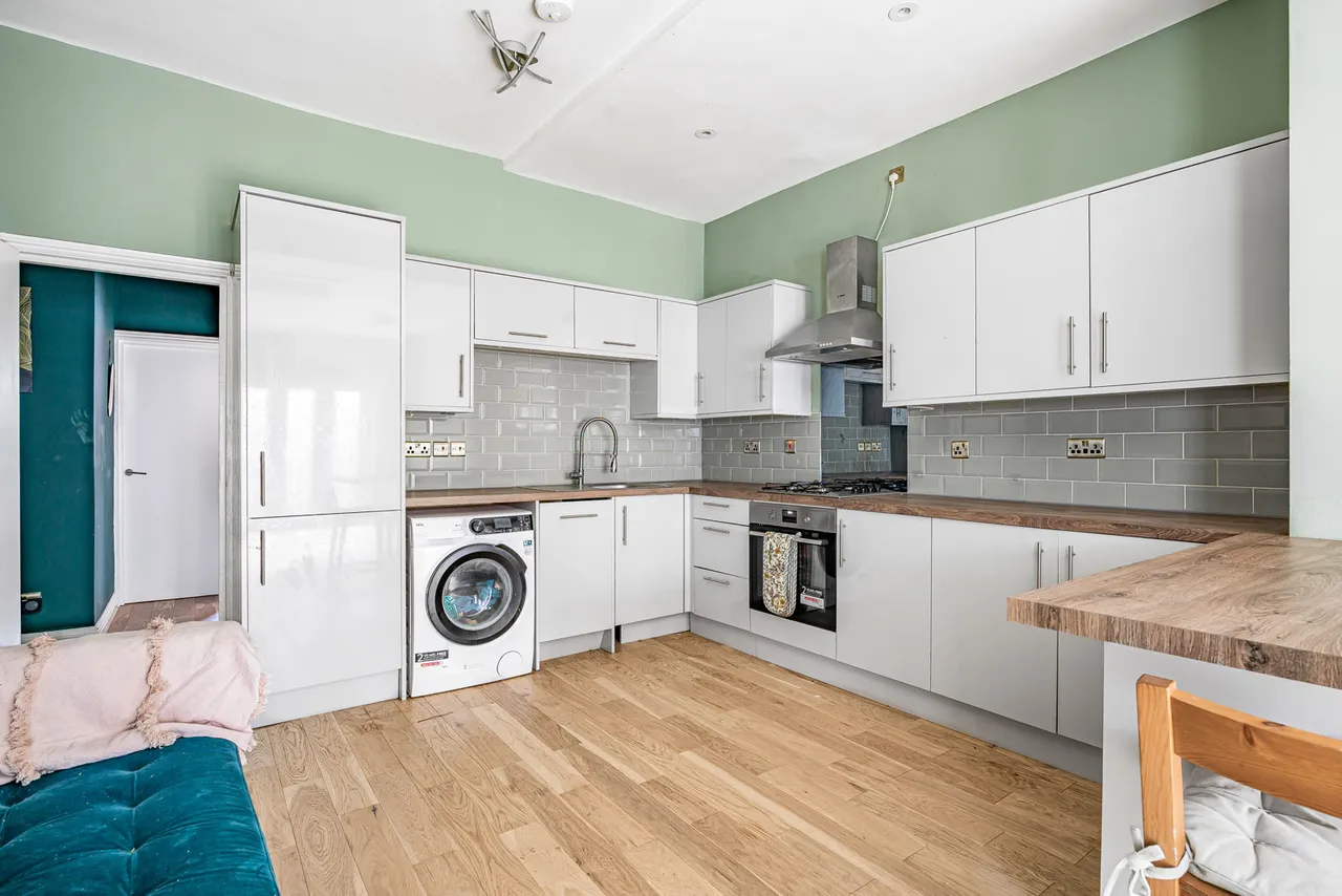 Upper Tulse Hill, London, SW2, photo 4