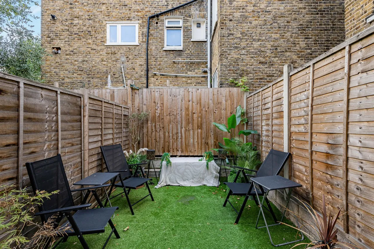 Upper Tulse Hill, London, SW2, photo 14