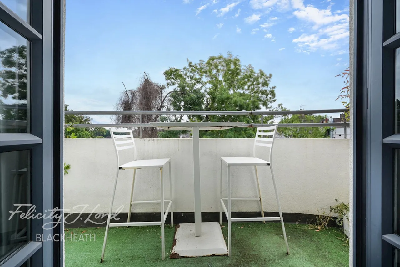 Station Crescent, Blackheath, photo 7