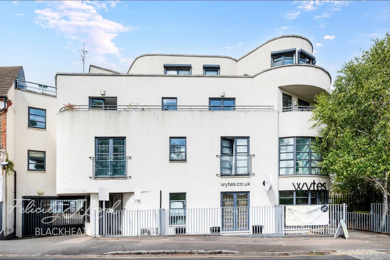 Station Crescent, Blackheath, photo 4