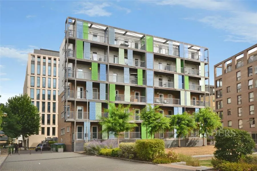2 bed flat for sale, Warren Close, Cambridge, CB2