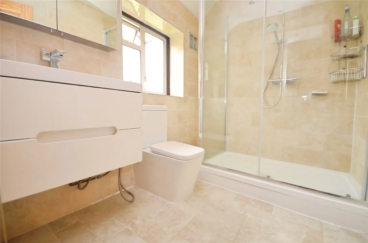 Woodbridge Lane, Romford, Essex, RM3, photo 11