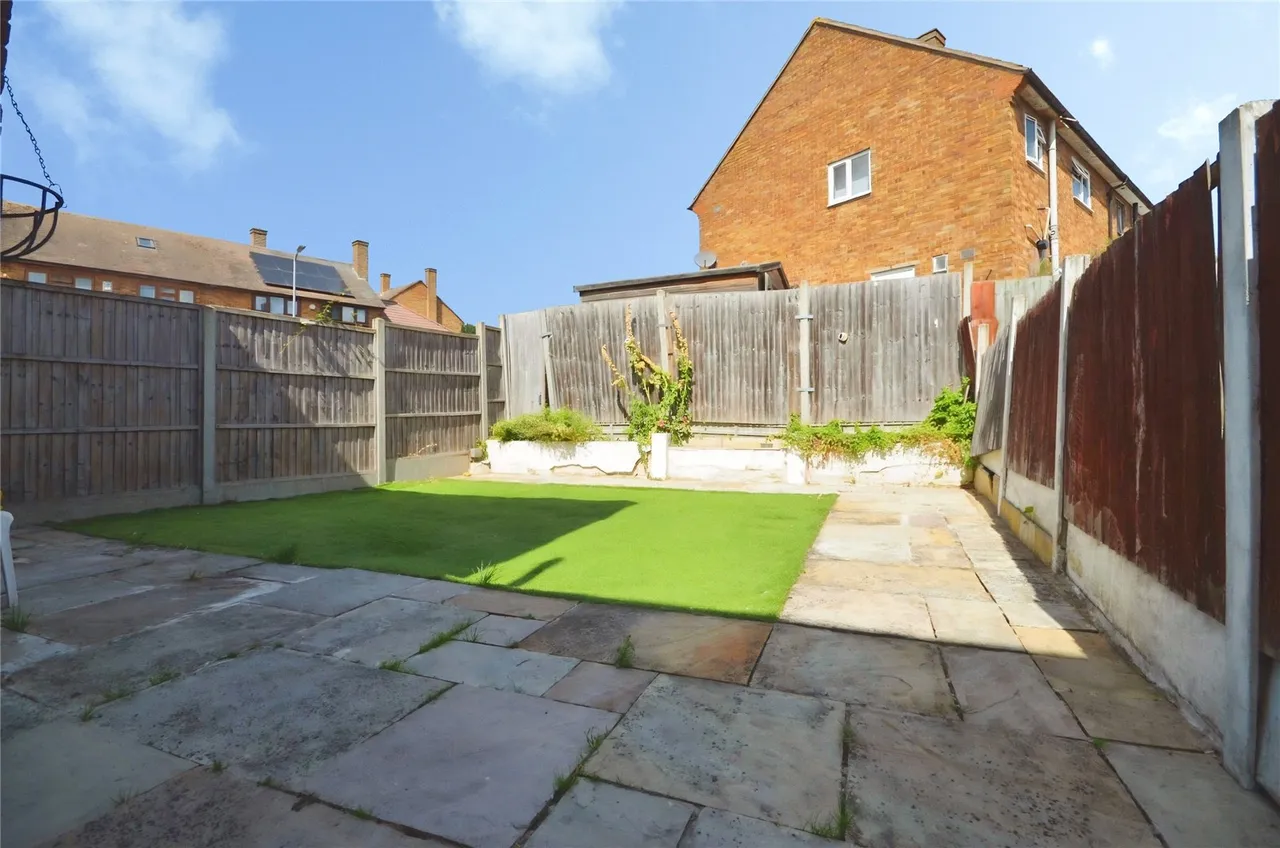 Woodbridge Lane, Romford, Essex, RM3, photo 7