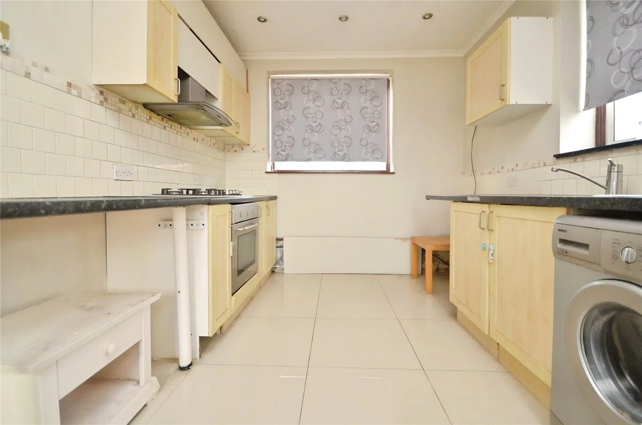Woodbridge Lane, Romford, Essex, RM3, photo 5