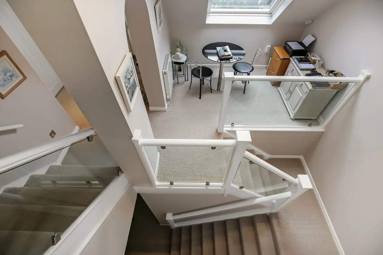 Park Lane, Salisbury, Wiltshire, SP1 3NP, photo 7