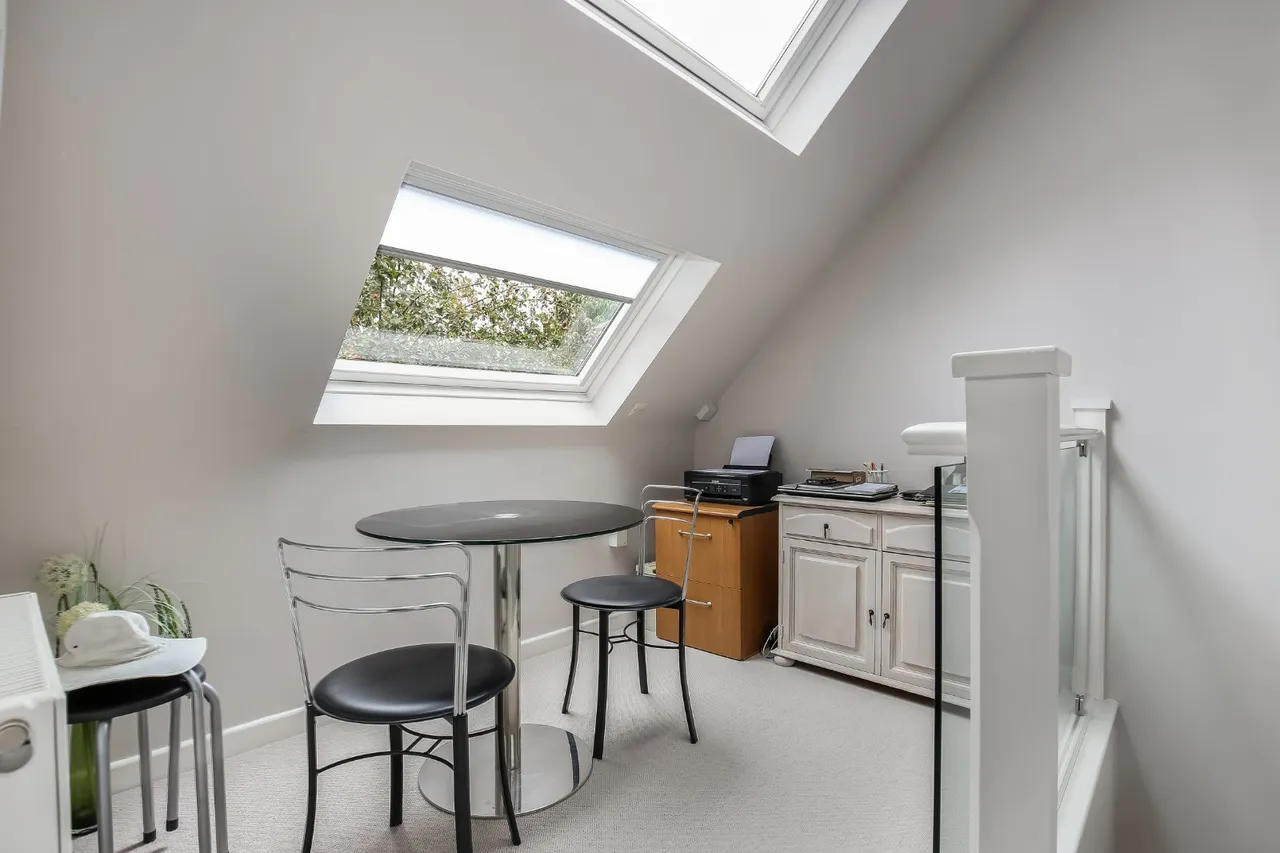 Park Lane, Salisbury, Wiltshire, SP1 3NP, photo 8