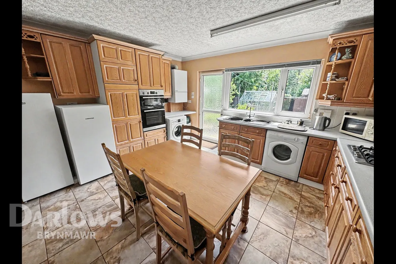Cambridge Gardens, Ebbw Vale, photo 8
