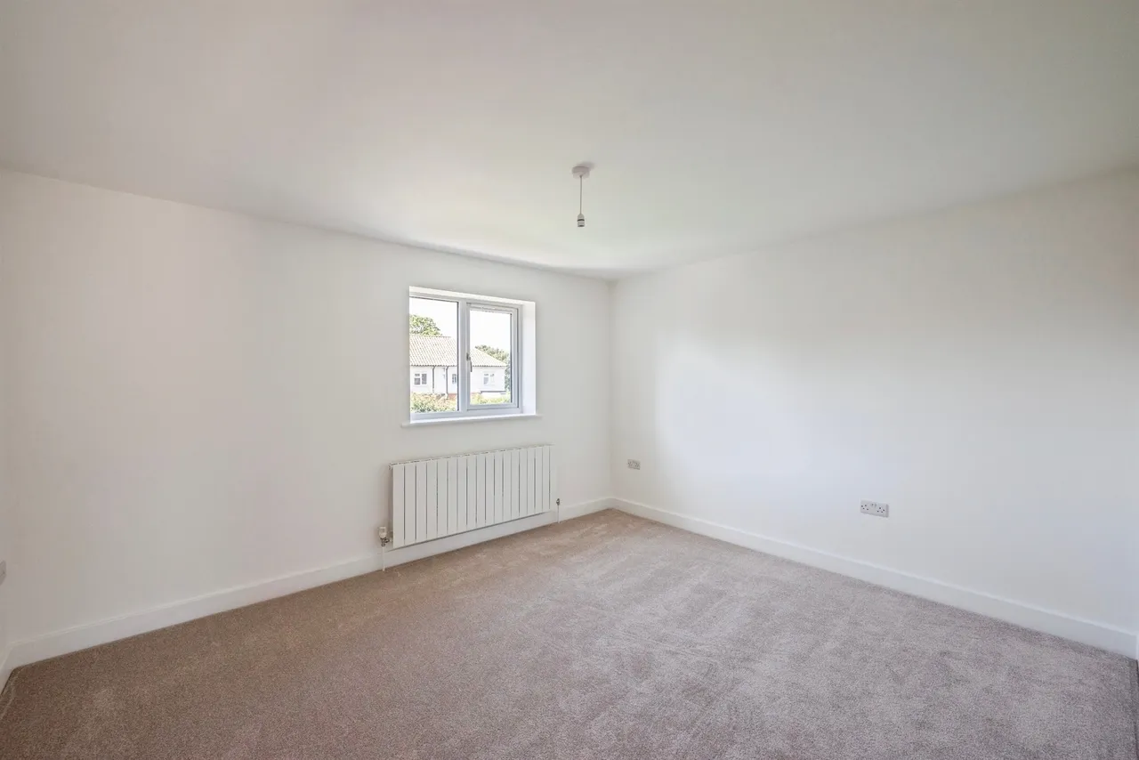 Sutton Crescent, Freethorpe, NR13, photo 11