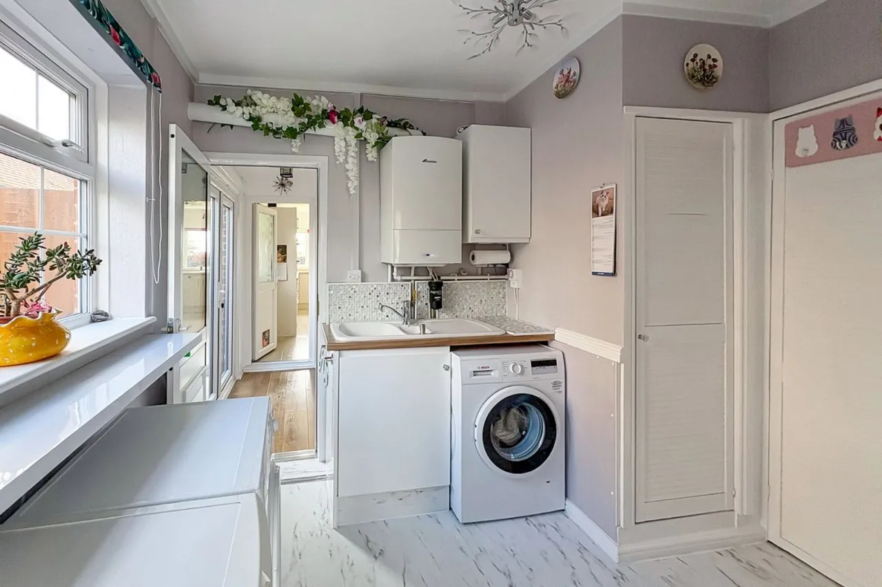 East Preston, Littlehampton, BN16, photo 11