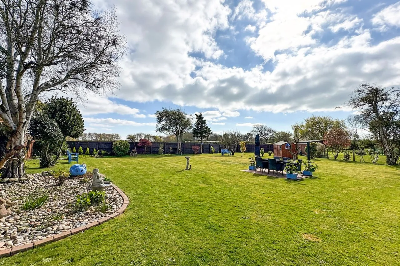 East Preston, Littlehampton, BN16, photo 2