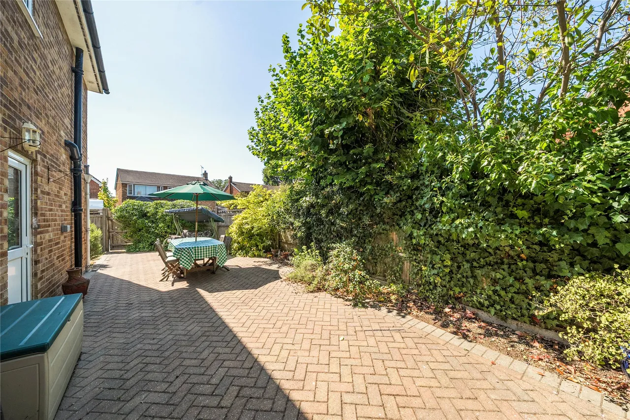 Birnam Close, Send Marsh, GU23, photo 20
