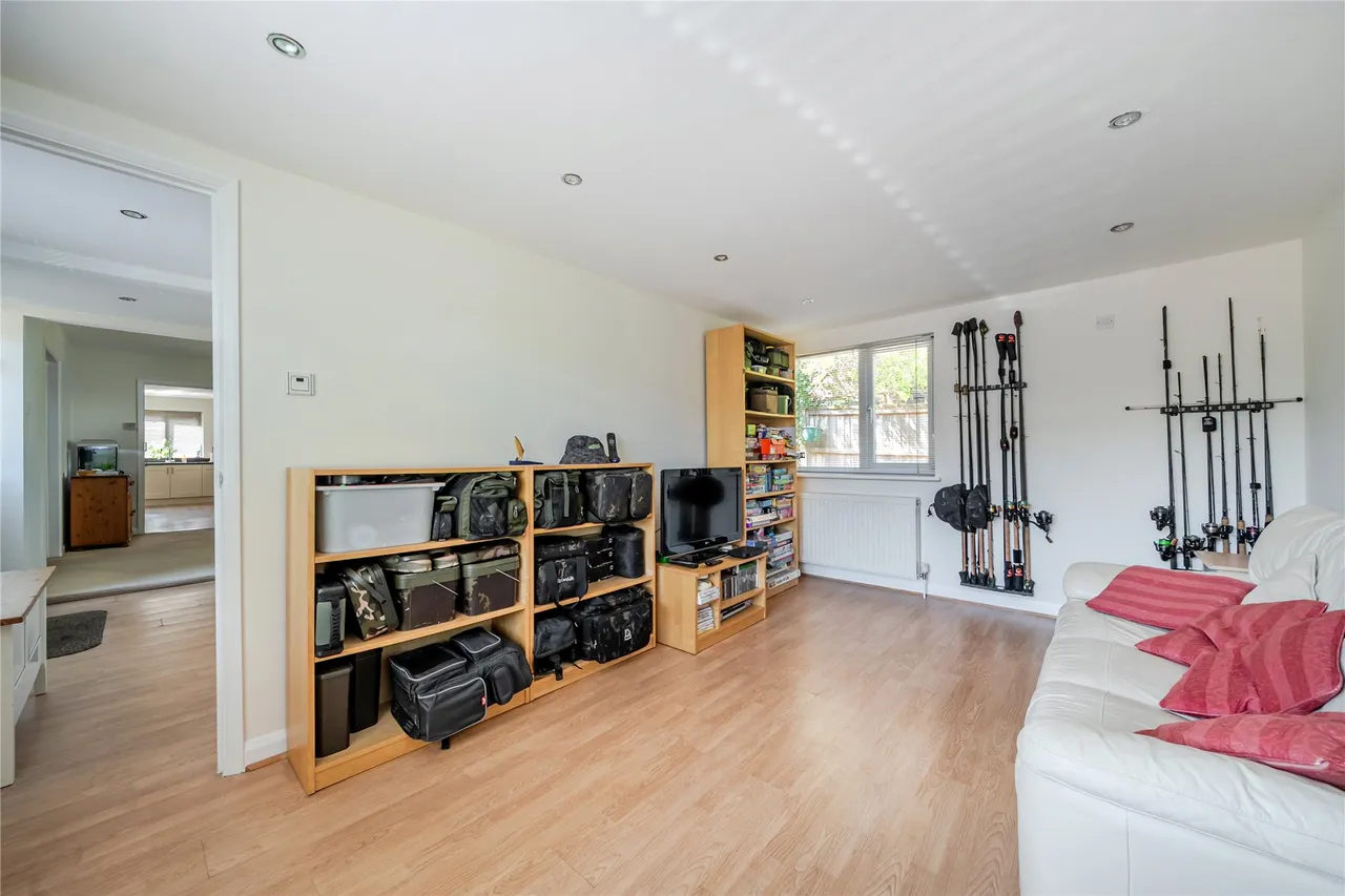 Birnam Close, Send Marsh, GU23, photo 12