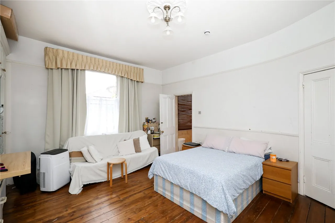 Eaton Rise, Ealing, W5, photo 13