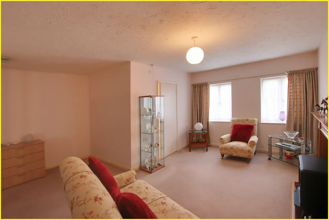 Flat 18, Beaumont Lodge Addington Road, West Wickham, West Wickham, BR4 9BN, photo 5