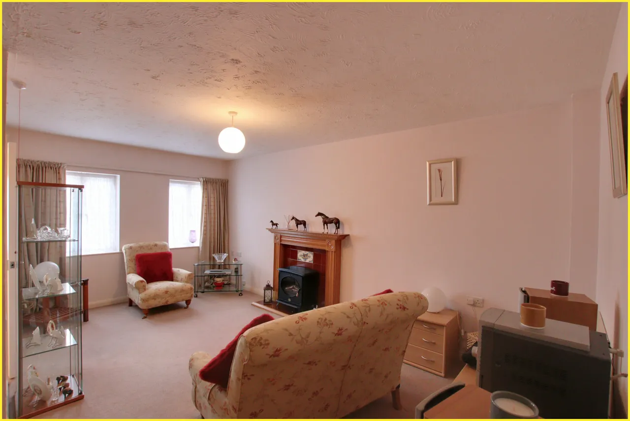 Flat 18, Beaumont Lodge Addington Road, West Wickham, West Wickham, BR4 9BN, photo 4