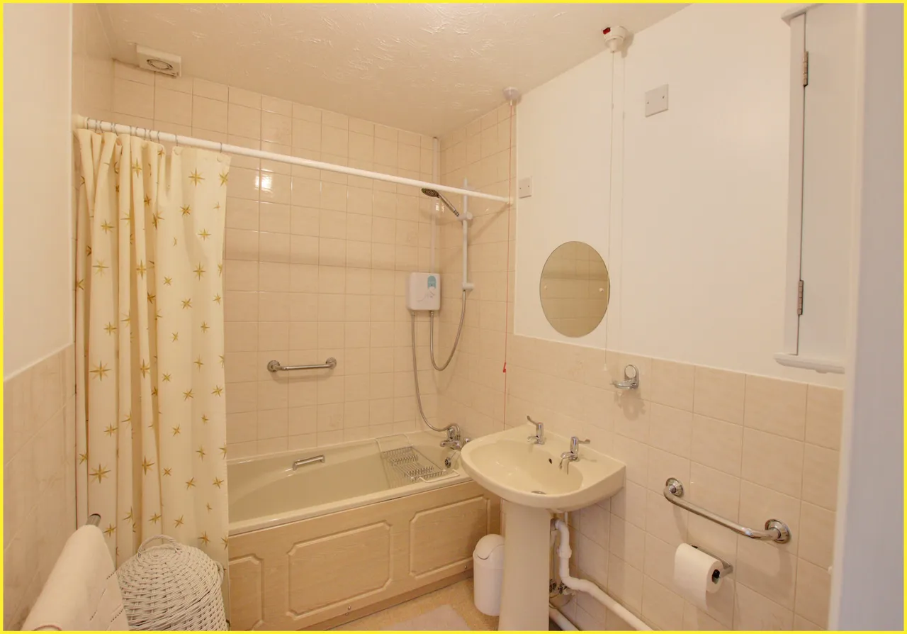Flat 18, Beaumont Lodge Addington Road, West Wickham, West Wickham, BR4 9BN, photo 7