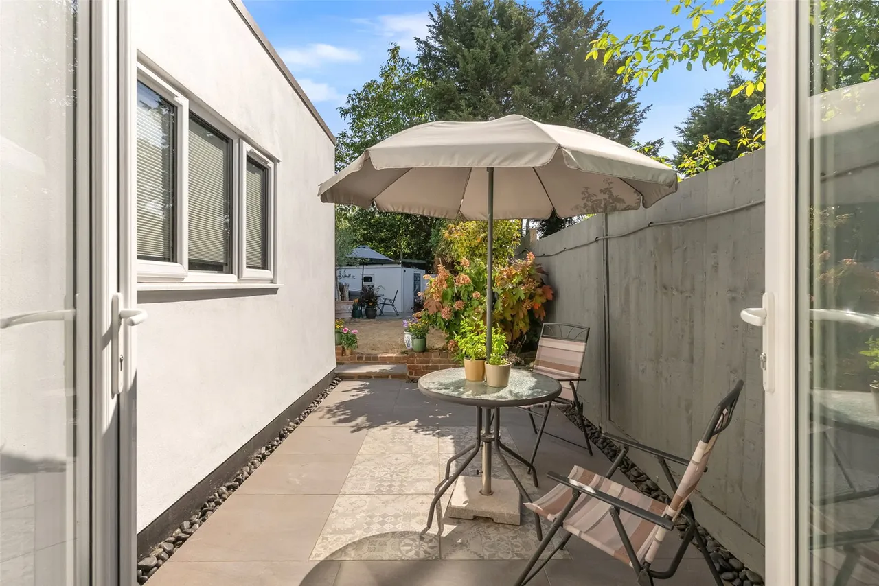 Tudor Road, Hampton, TW12 2NQ, photo 16