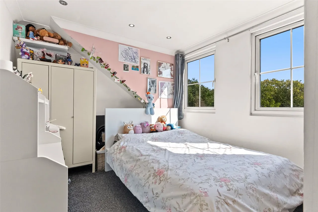 Tudor Road, Hampton, TW12 2NQ, photo 12