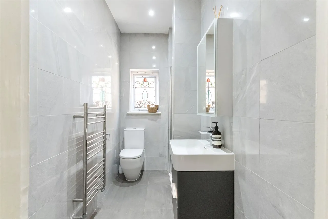 Tudor Road, Hampton, TW12 2NQ, photo 10