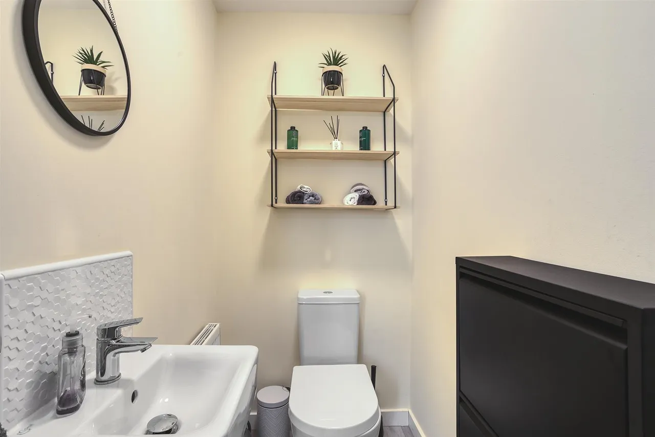 Iris Crescent, Mickleover, photo 8