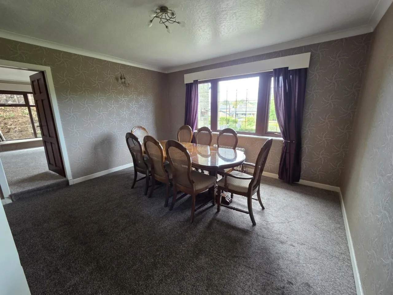 Albany Drive, Dalton, photo 5