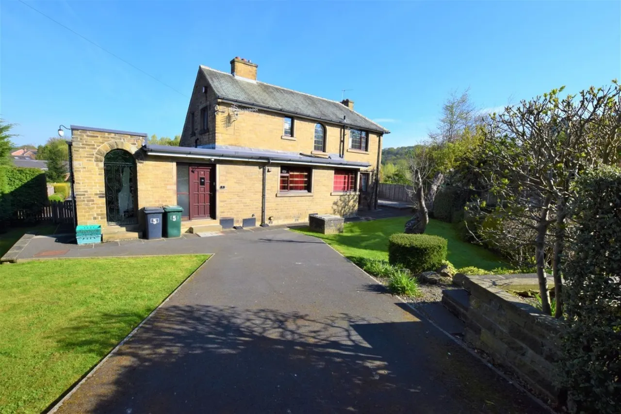 Albany Drive, Dalton, photo 10