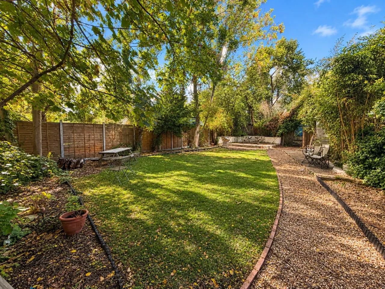 Chester Road, Northwood, Greater London, photo 19