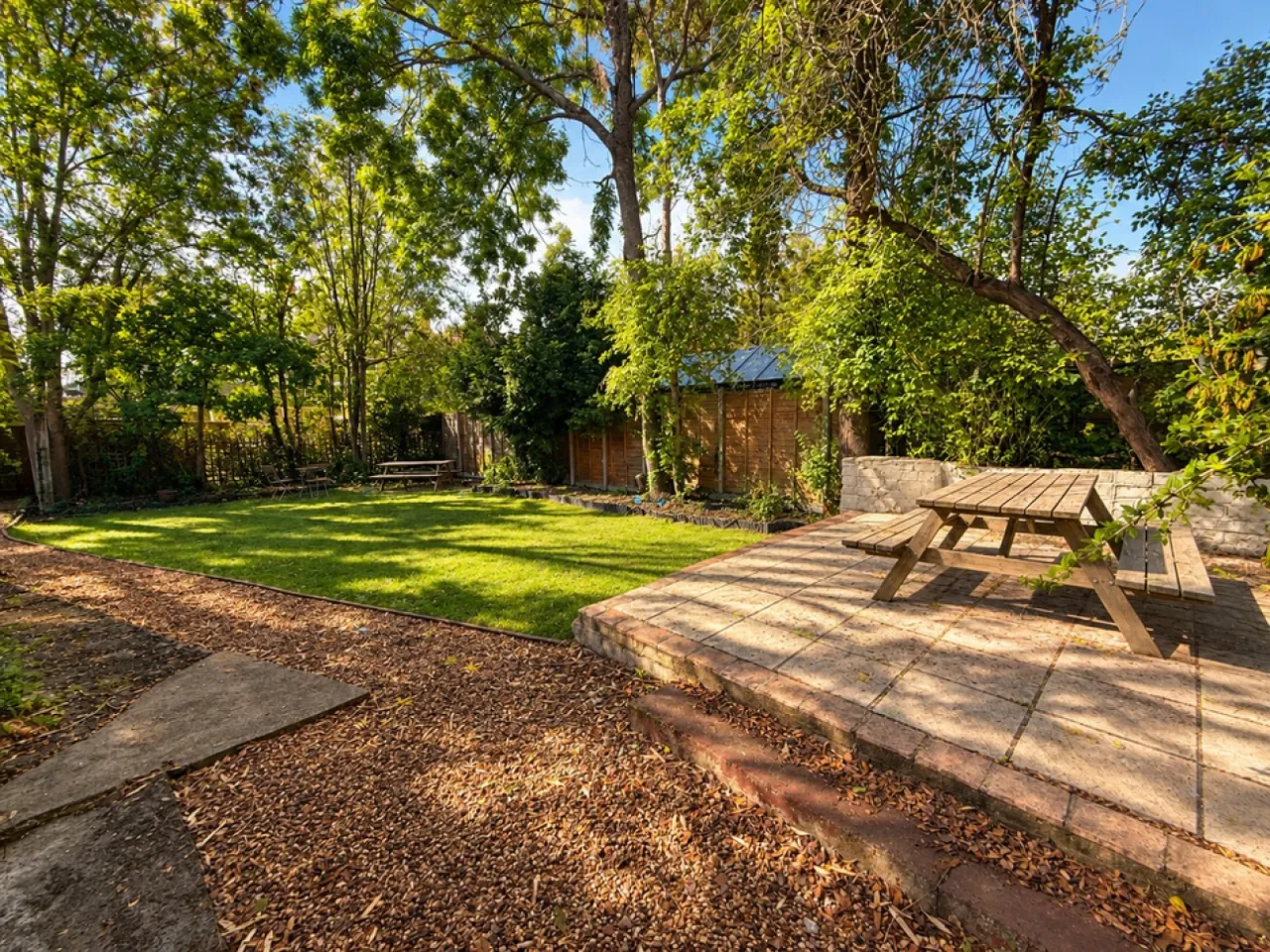 Chester Road, Northwood, Greater London, photo 20