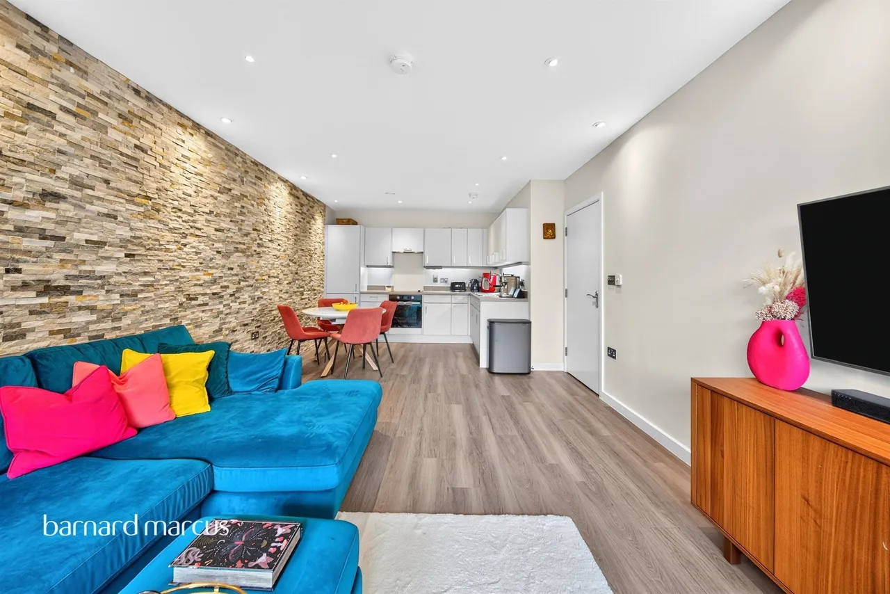 Bittacy Hill, London, NW7, photo 11