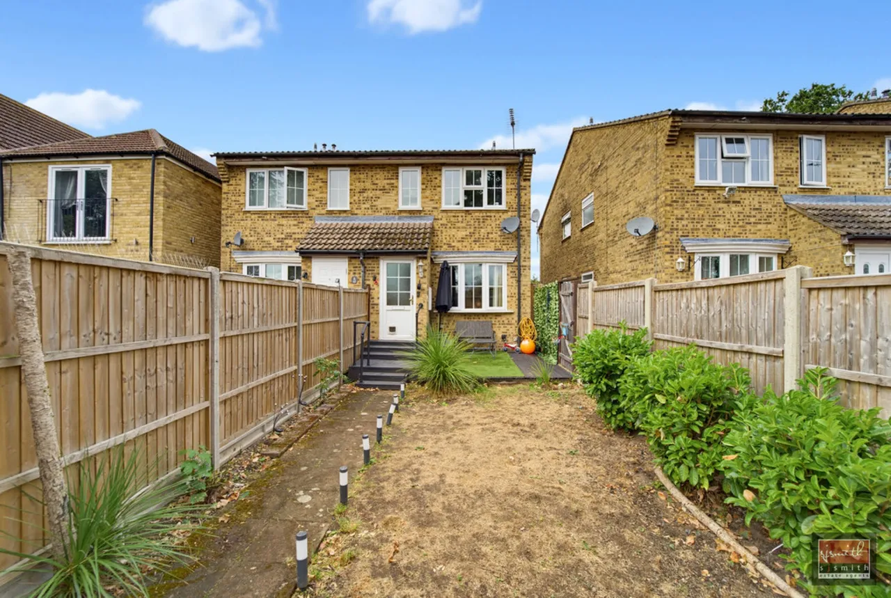 1 bed property for sale, Reedsfield Road, Ashford
