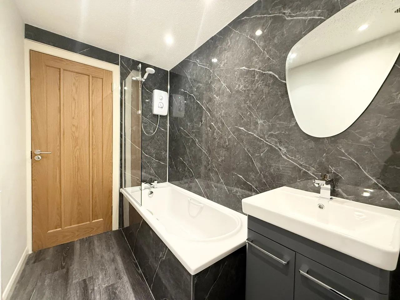 Warren Walk, Lennoxtown, G66, photo 10