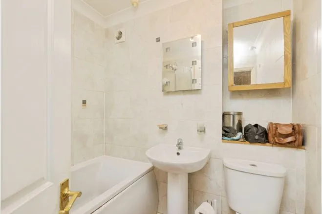 Meadow Lane, Longfield, DA3, photo 9